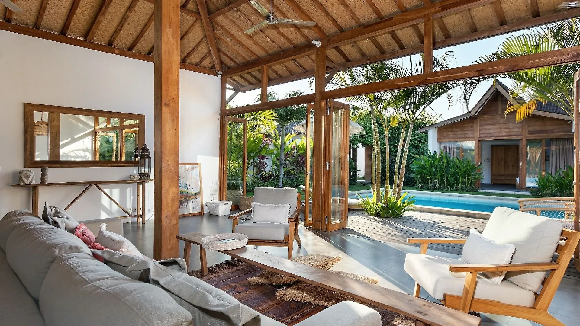 Villa Atmo Seminyak  Seminyak (Bali)